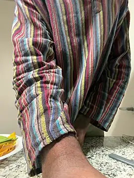 makemestayhard online show from 06/25/26, 12:21