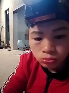 Snapshot of l_kiss chatting on 02/19/26, 05:36 l kiss online show from 02/19/26, 05:36