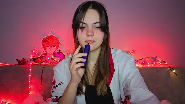 Snapshot of _momomochi_ chatting on 02/01/26, 04:49 momomochi online show from 02/01/26, 04:49