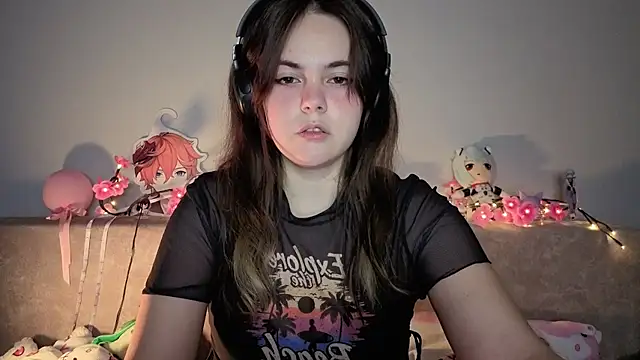 Snapshot of _momomochi_ chatting on 02/27/26, 11:21 momomochi online show from 02/27/26, 11:21