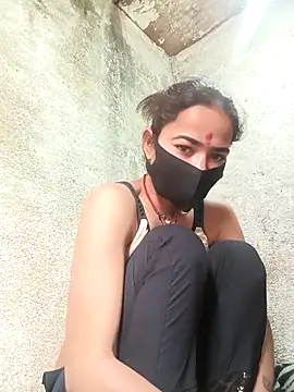 Snapshot of Sunali_Bendre chatting on 02/22/26, 03:07 Sunali Bendre online show from 02/22/26, 03:07