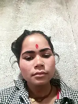 Snapshot of Sunali_Bendre chatting on 04/19/26, 03:06 Sunali Bendre online show from 04/19/26, 03:06