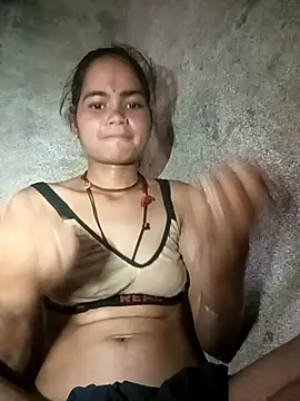 Snapshot of Sunali_Bendre chatting on 04/23/26, 12:29 Sunali Bendre online show from 04/23/26, 12:29