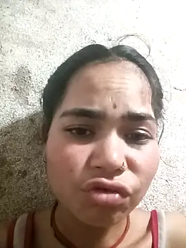 Snapshot of Sunali_Bendre chatting on 04/26/26, 02:37 Sunali Bendre online show from 04/26/26, 02:37