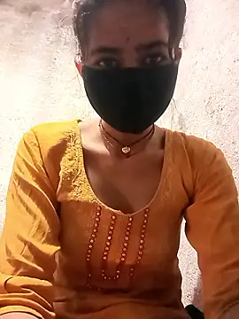 Snapshot of Sunali_Bendre chatting on 05/10/26, 02:28 Sunali Bendre online show from 05/10/26, 02:28