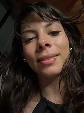 Isalove99 online show from 04/27/26, 01:47