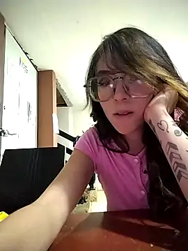 Winniedepootha online show from 02/28/26, 03:18