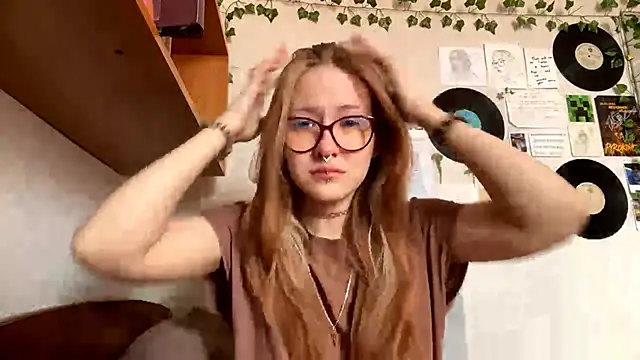 LaureenVielma online show from 03/29/26, 08:36