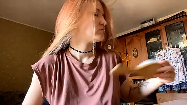 LaureenVielma online show from 04/01/26, 08:26