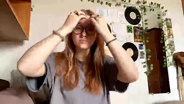 LaureenVielma online show from 04/09/26, 08:20