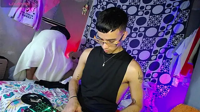 Snapshot of THE_PERFECT_COUPLE_12 chatting on 02/06/26, 03:11 THE PERFECT COUPLE 12 online show from 02/06/26, 03:11