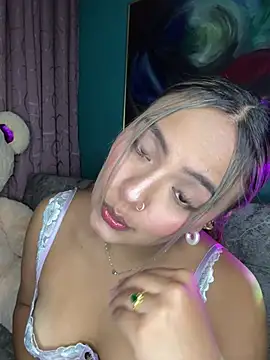 Snapshot of Kylievoos chatting on 02/09/26, 11:31 Kylievoos online show from 02/09/26, 11:31