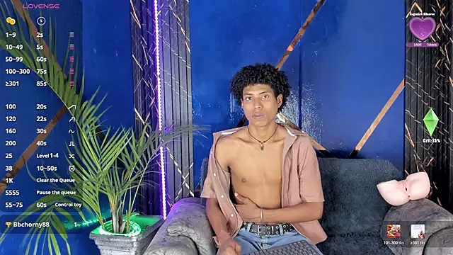 Walkers05 online show from 05/25/26, 05:41