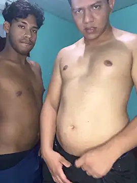 Snapshot of Loaisn chatting on 02/28/26, 01:17 Loaisn online show from 02/28/26, 01:17