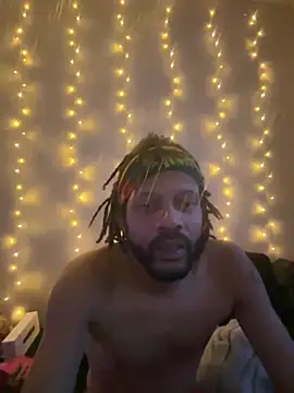 Snapshot of magic_man1085 chatting on 02/09/26, 03:27 magic man1085 online show from 02/09/26, 03:27