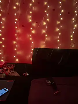 Snapshot of magic_man1085 chatting on 02/14/26, 06:32 magic man1085 online show from 02/14/26, 06:32