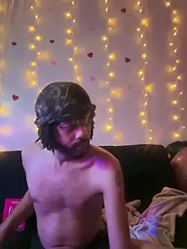 Snapshot of magic_man1085 chatting on 02/19/26, 05:25 magic man1085 online show from 02/19/26, 05:25