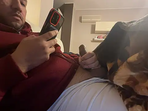 latinocalientehot online show from 02/06/26, 09:07