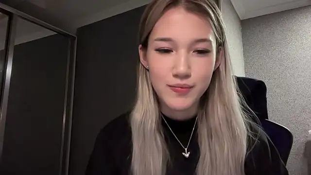 lilXdomiii online show from 02/08/26, 05:49