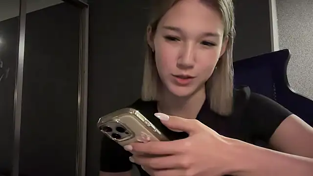 lilXdomiii online show from 03/08/26, 07:28