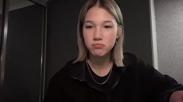 lilXdomiii online show from 03/20/26, 08:25