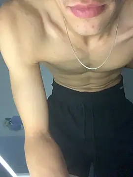 Snapshot of Spoo69 chatting on 04/07/26, 12:00 Spoo69 online show from 04/07/26, 12:00