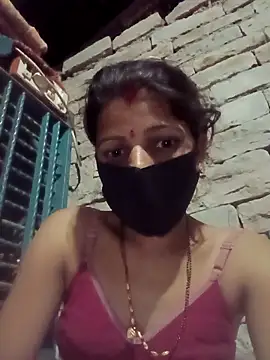 Snapshot of Divya-11431 chatting on 02/05/26, 04:00 Divya-11431 online show from 02/05/26, 04:00