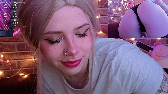 AnnaQuiin online show from 03/22/26, 02:37