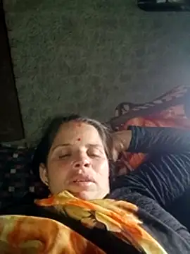 Snapshot of Lucky_couple-1 chatting on 02/20/26, 04:18 Lucky couple-1 online show from 02/20/26, 04:18