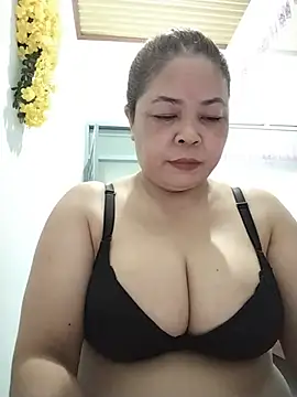 Baby-bigtits2026 online show from 07/21/26, 10:39