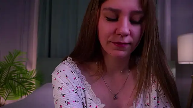 ShantellAngulo online show from 02/04/26, 01:11