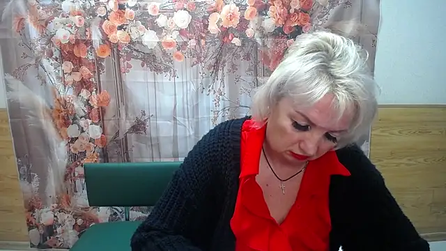 Snapshot of RenataDaster chatting on 05/30/26, 04:59 RenataDaster online show from 05/30/26, 04:59
