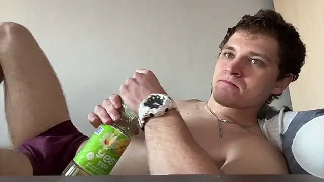 Snapshot of Bob_bucks chatting on 03/15/26, 04:40 Bob bucks online show from 03/15/26, 04:40