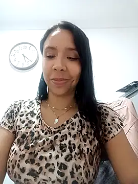 MiaSantana  online show from 04/07/26, 10:20