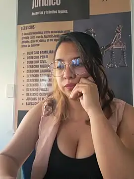 Snapshot of ISABELLA-24_ chatting on 02/11/26, 12:32 ISABELLA-24 online show from 02/11/26, 12:32