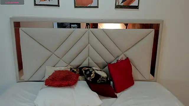 Snapshot of AmberQueen1 chatting on 02/03/26, 12:10 AmberQueen1 online show from 02/03/26, 12:10