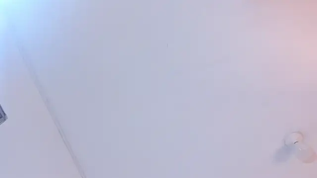 Snapshot of AmberQueen1 chatting on 02/14/26, 12:24 AmberQueen1 online show from 02/14/26, 12:24