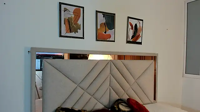 Snapshot of AmberQueen1 chatting on 02/16/26, 12:12 AmberQueen1 online show from 02/16/26, 12:12