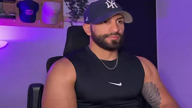 SamDornan51 online show from 03/20/26, 02:27