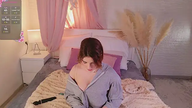 mmm  yes online show from 02/04/26, 02:01