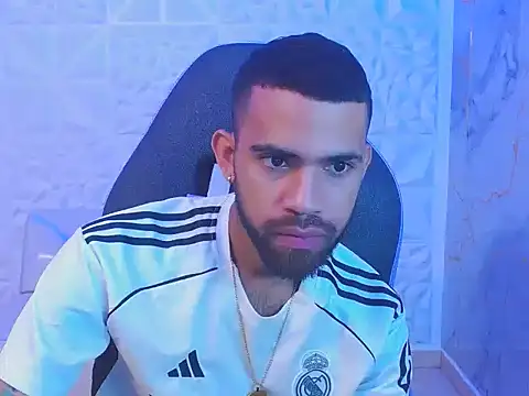 Snapshot of chacorta_ chatting on 03/11/26, 01:17 chacorta online show from 03/11/26, 01:17