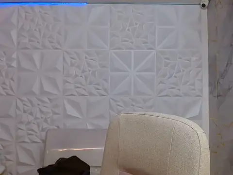 Snapshot of chacorta_ chatting on 07/15/26, 12:32 chacorta online show from 07/15/26, 12:32