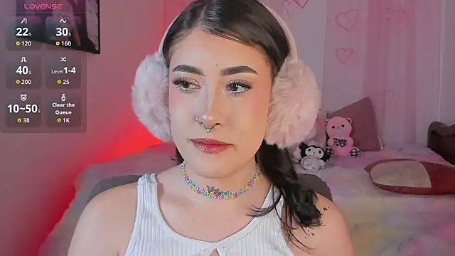 Snapshot of Tamara_uwu chatting on 02/21/26, 11:28 Tamara uwu online show from 02/21/26, 11:28