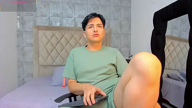 noahWolff  online show from 02/06/26, 04:50