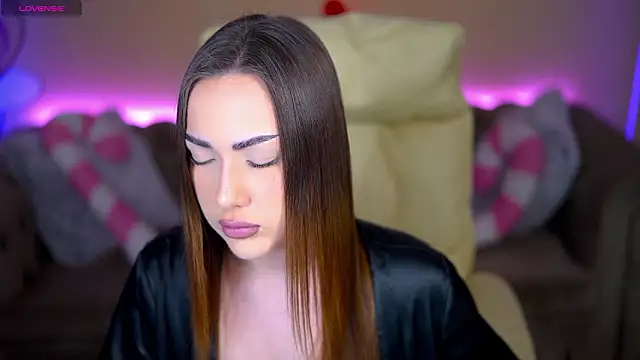 Snapshot of OliviaMoore_ chatting on 02/03/26, 01:38 OliviaMoore online show from 02/03/26, 01:38