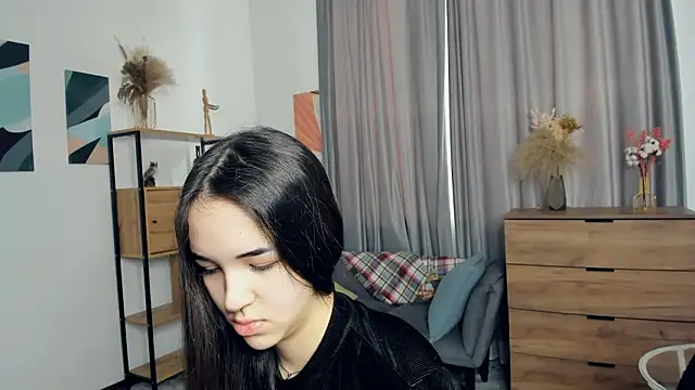 Snapshot of AvantgardAlone chatting on 02/10/26, 07:23 AvantgardAlone online show from 02/10/26, 07:23