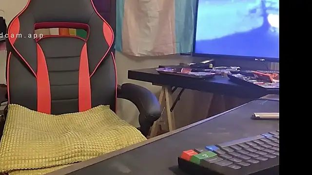 Snapshot of LovelyMeli chatting on 02/21/26, 09:43 LovelyMeli online show from 02/21/26, 09:43