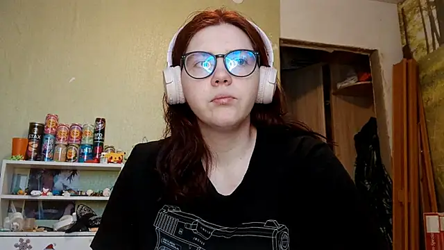 Snapshot of VannessaDillenbeck chatting on 02/03/26, 06:51 VannessaDillenbeck online show from 02/03/26, 06:51