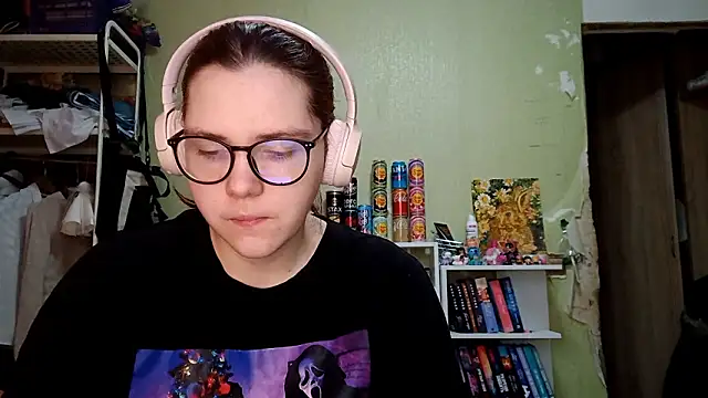 Snapshot of VannessaDillenbeck chatting on 03/02/26, 07:15 VannessaDillenbeck online show from 03/02/26, 07:15