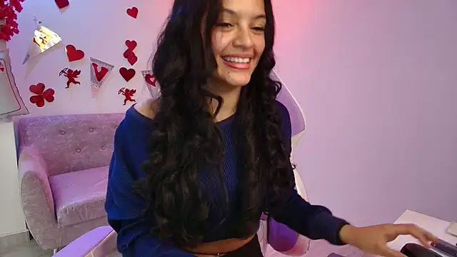 Snapshot of Maddie_T18 chatting on 02/11/26, 11:48 Maddie T18 online show from 02/11/26, 11:48